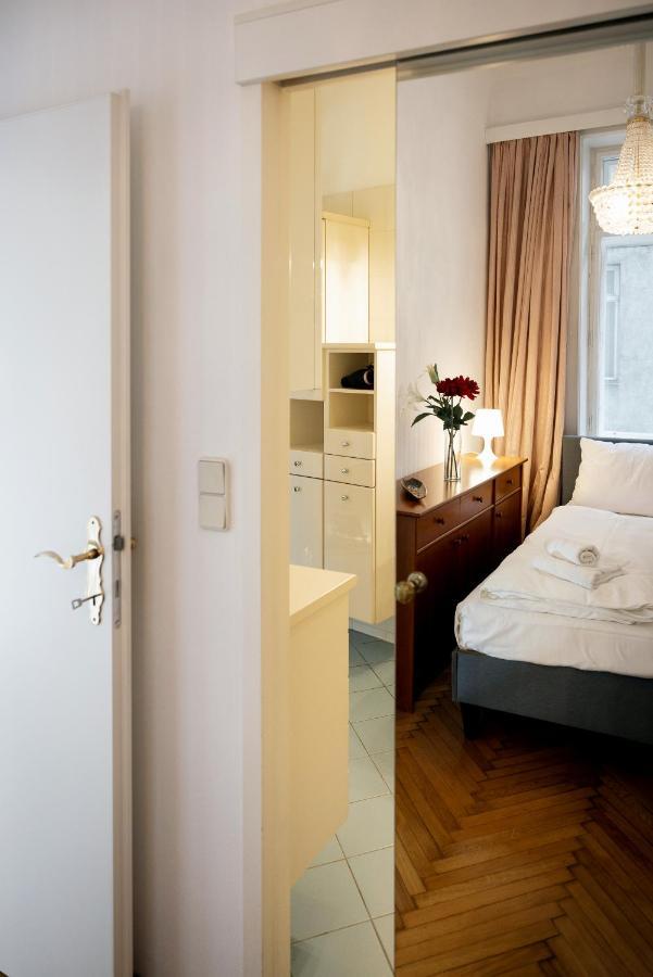 Hideaway Wahring Appartamento Vienna Esterno foto