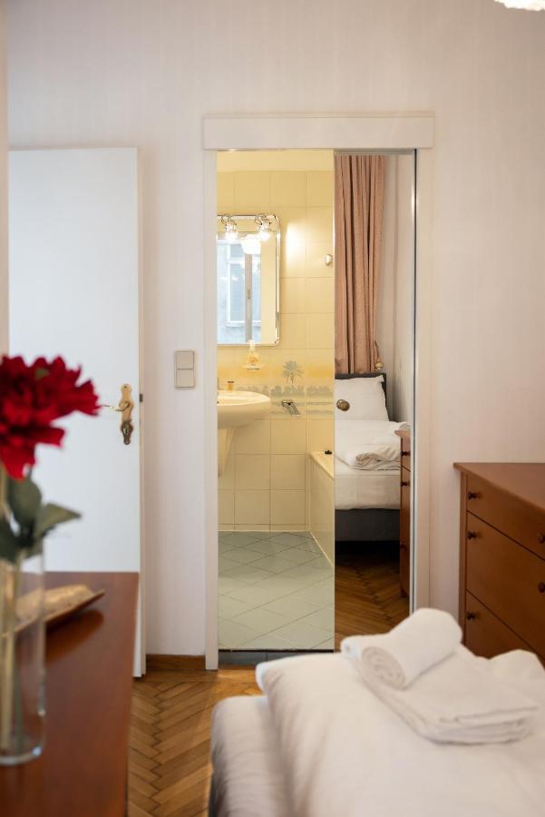 Hideaway Wahring Appartamento Vienna Esterno foto